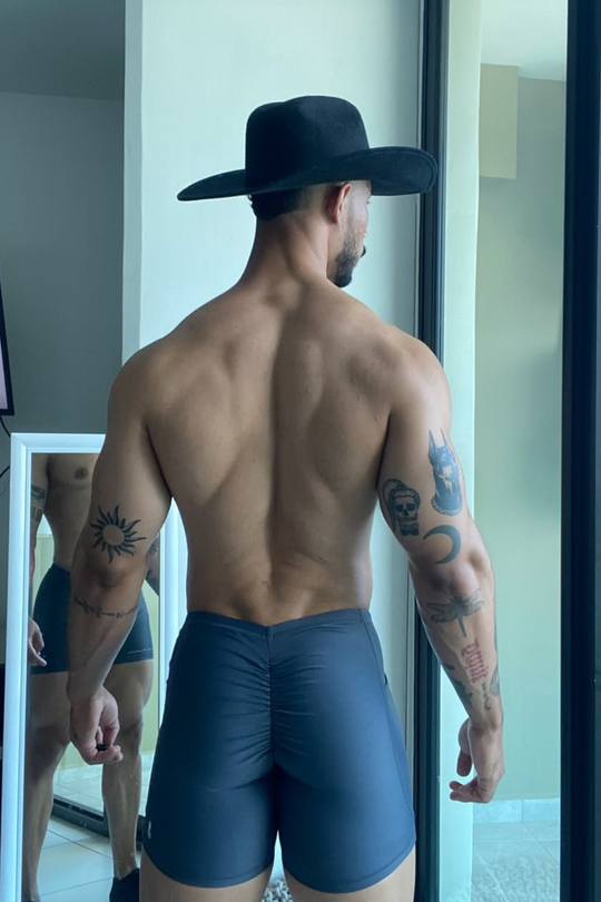 Lustrous Scrunch-Butt 4.5" Bike Shorts - Graphite