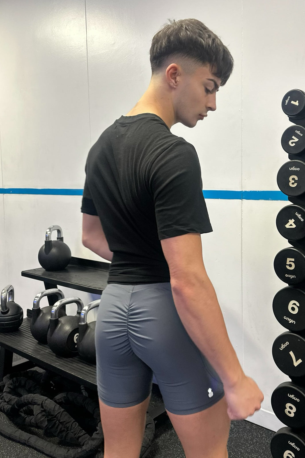 Lustrous Scrunch-Butt 4.5" Bike Shorts - Graphite